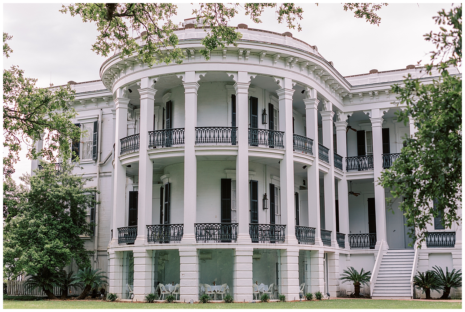 Nottoway Plantation holds the record for being the largest antebellum mansion.
